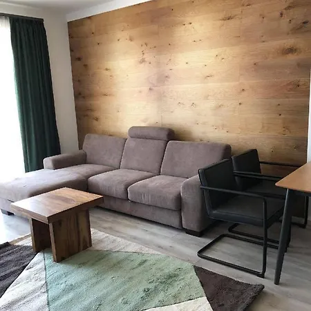 Arnyas Apartman Διαμέρισμα *